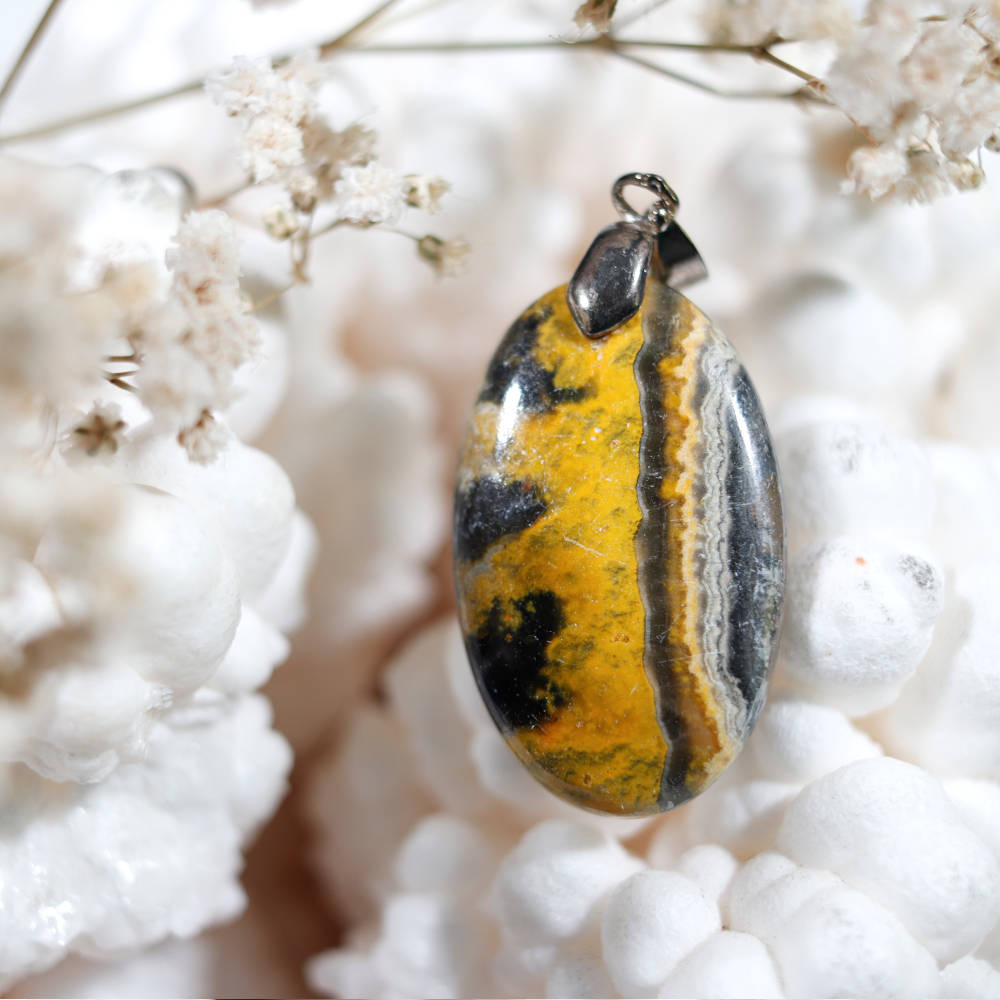 Pendentif en jaspe bumblebee